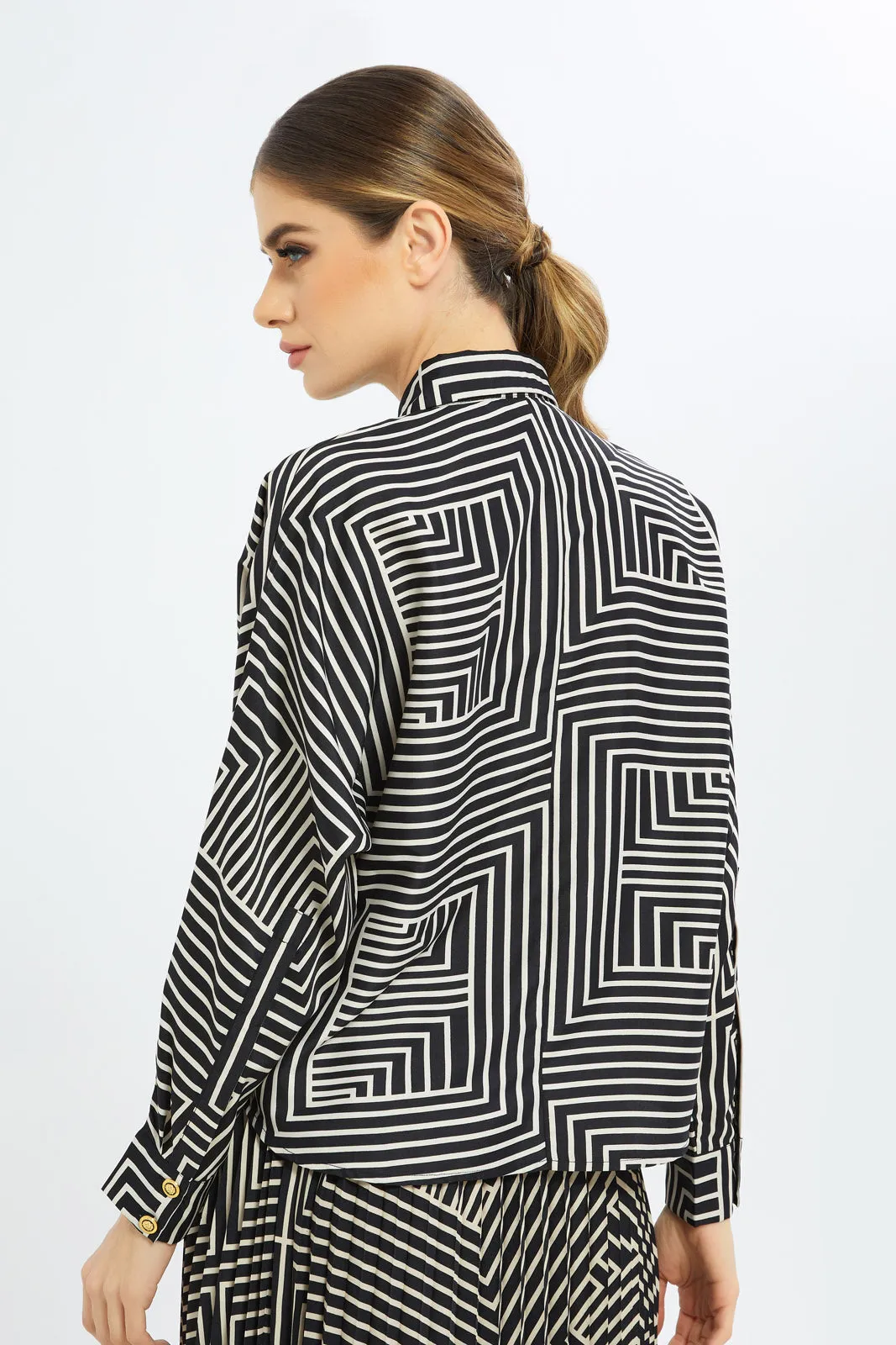 Women Black And White Printed Collared Blouse